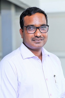 Dr. Ravi Saxena